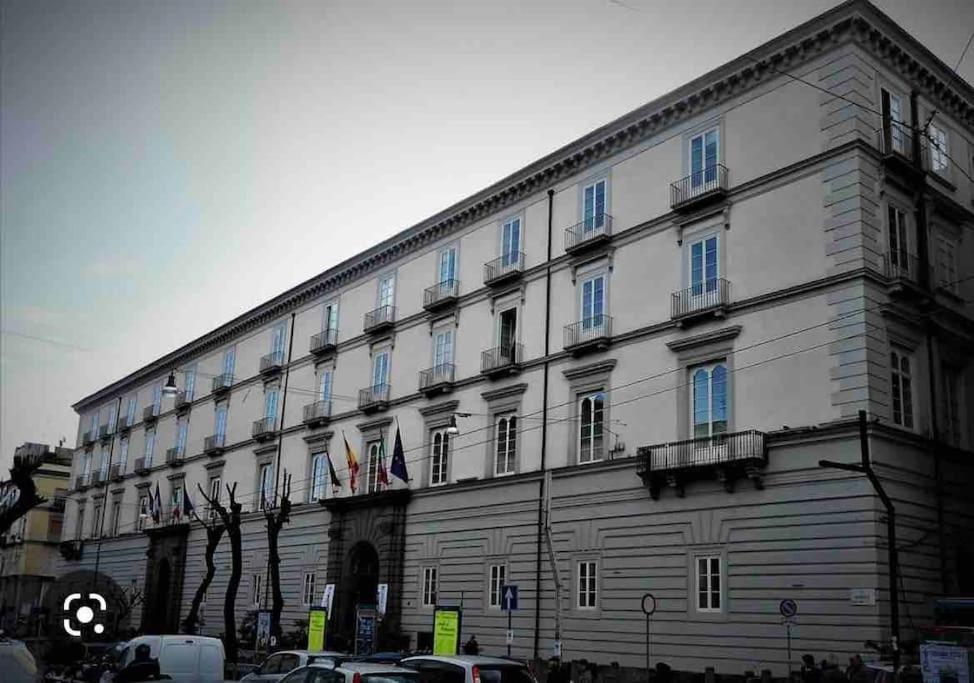 Appartamento Emyesabi Napoli Esterno foto